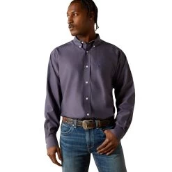 Ariat Men's Wrinkle Free Pinpoint Oxford Button Down Shirt 10062527